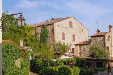 Passeggiata tra poesia e pietra: scopri Arquà Petrarca